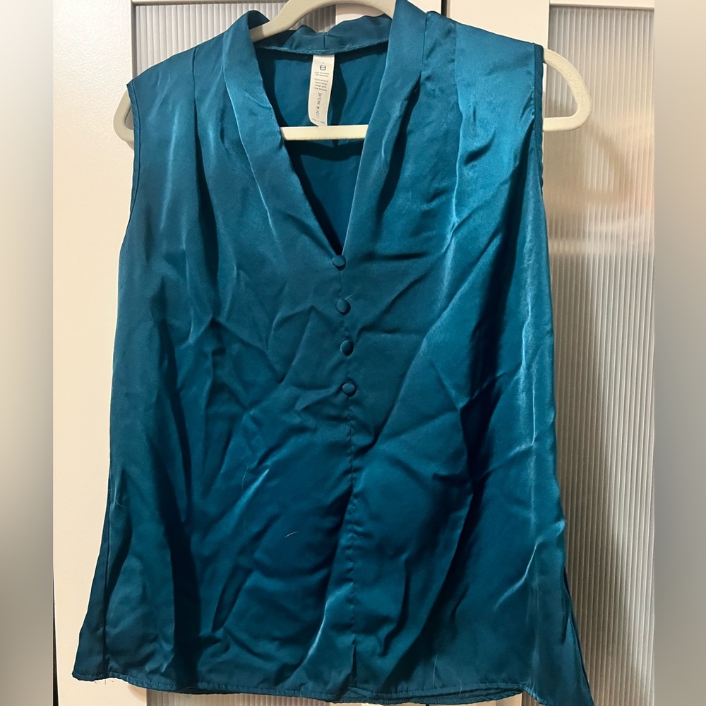 Chic Sleeveless Teal Blouse
